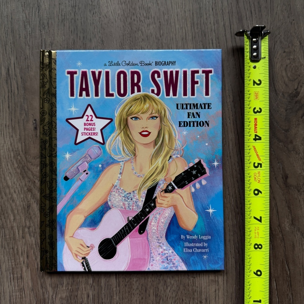 Taylor Swift Ultimate Fan Edition Book - Little Golden Kids Book - Picture 4 of 4